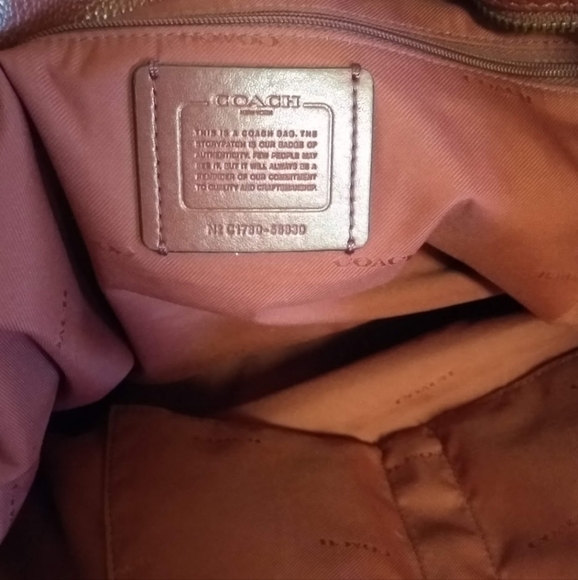 Coach Pebbled Leather Bag - Picture 8 of 8